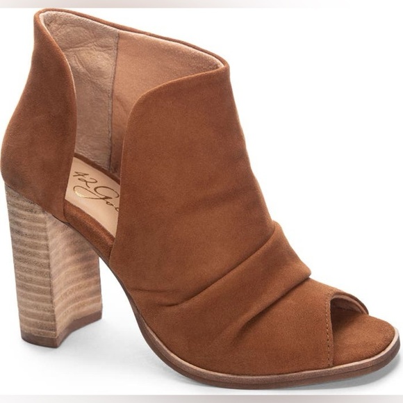 42 Gold Women’s Leather Loyalty Peep Toe Bootie - Picture 1 of 5